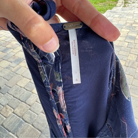 Lightweight! Free People Eyes On You Navy Floral Boho V-Neck 3/4 Sleeve Dress - Picture 11 of 12